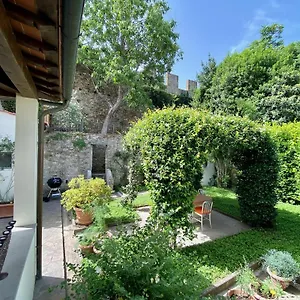 Apartment San Niccolo Walls Garden, Florence